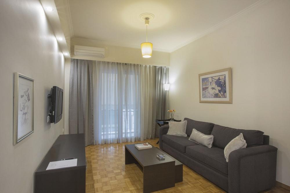 Keramikos Cozy Apartment By Yha Атина Екстериор снимка